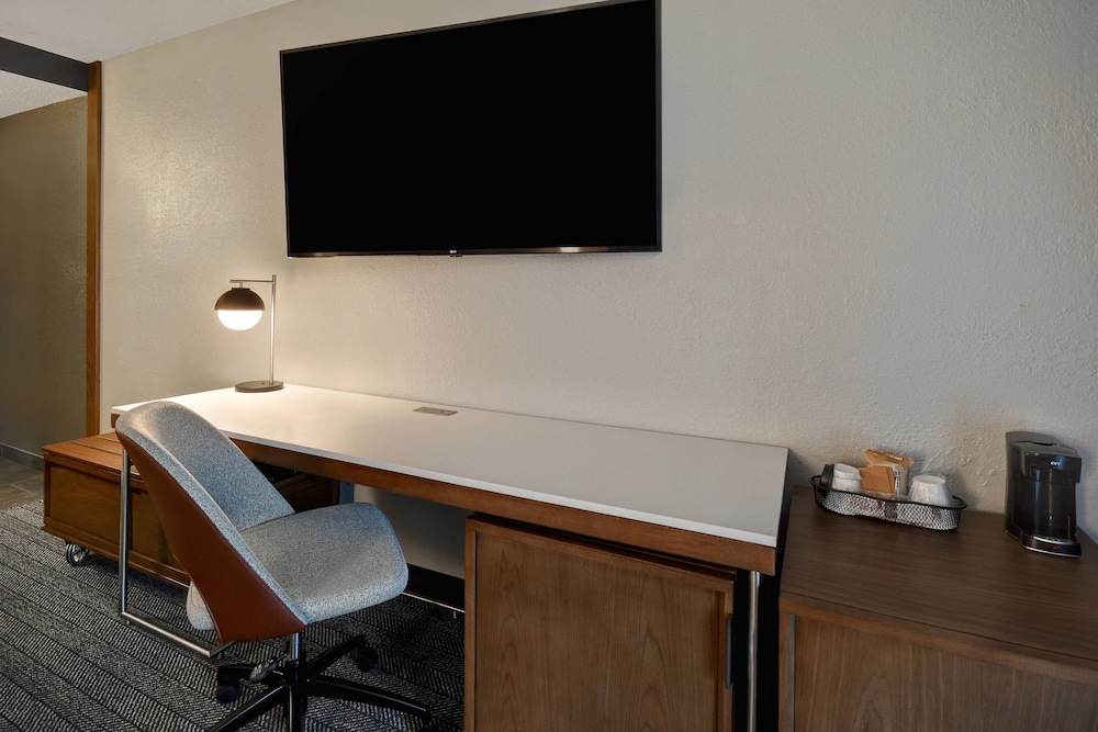 Courtyard by Marriott Cincinnati Airport 43/46