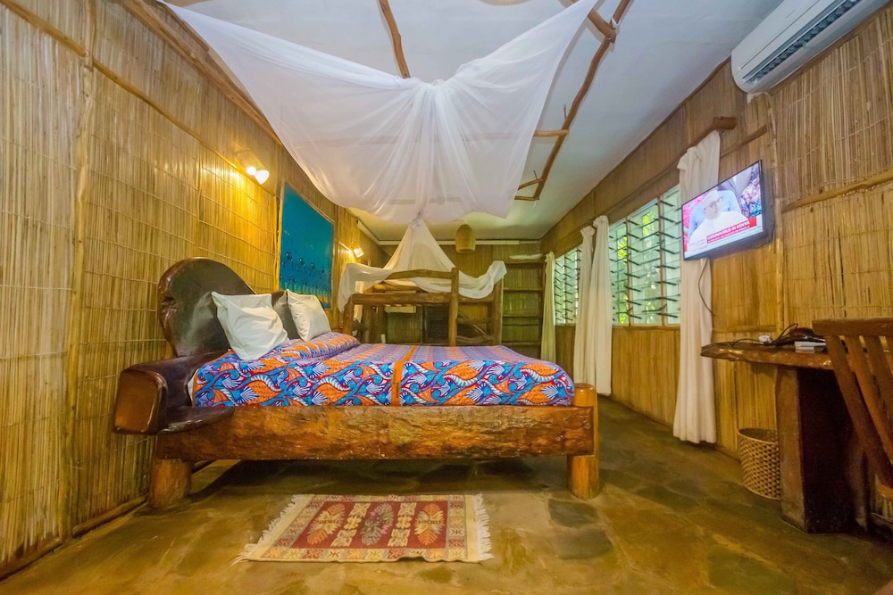 Ziwa Beach Resort 31/60