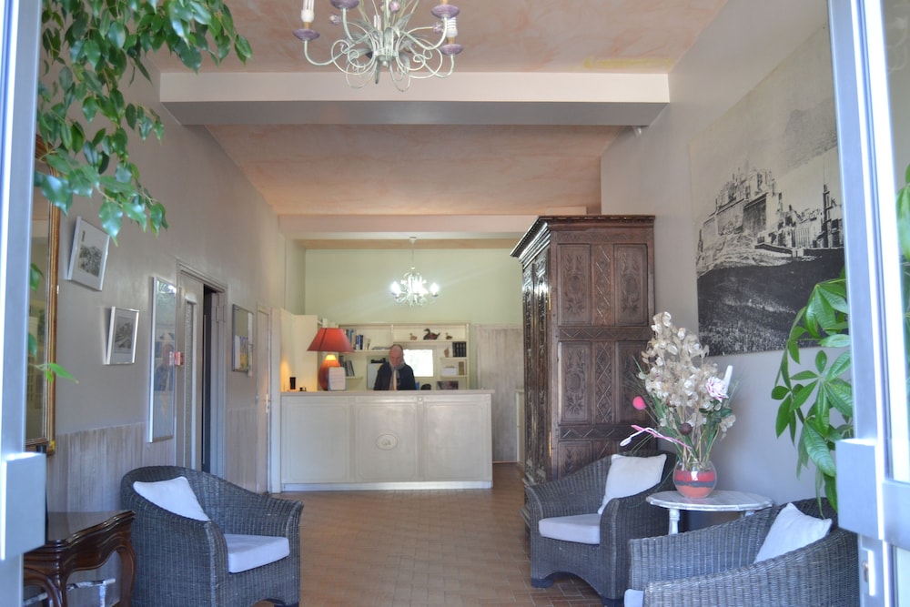 Hotel Cyrnea 17/39