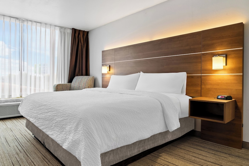 Standard, King Bed