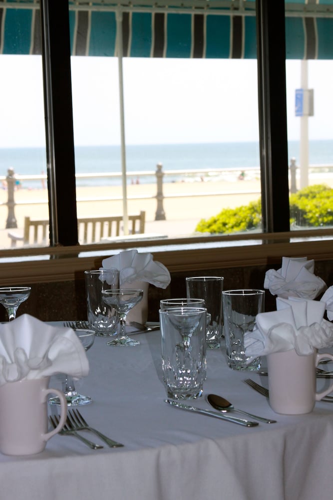 The Barclay Towers Resort Hotel 39/49