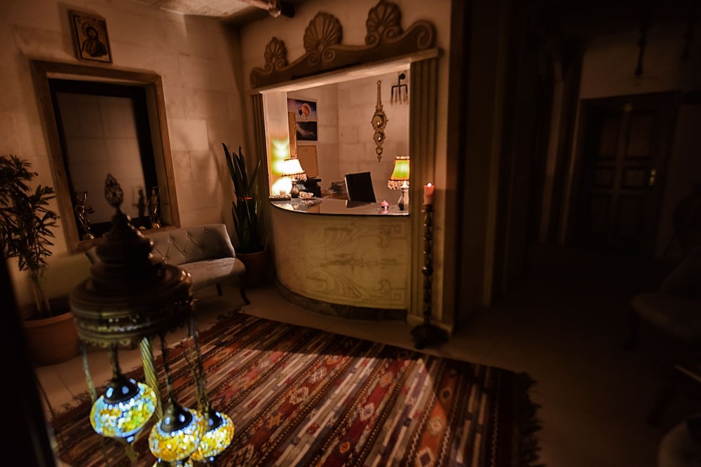 El Nazar Stone Suite 11/50