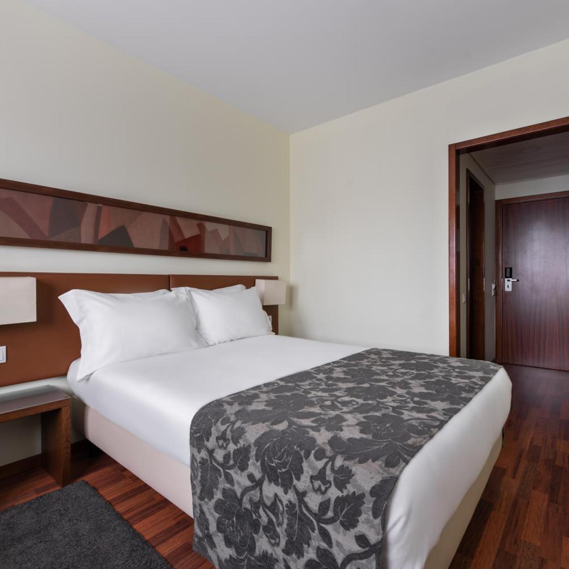 Room, Single