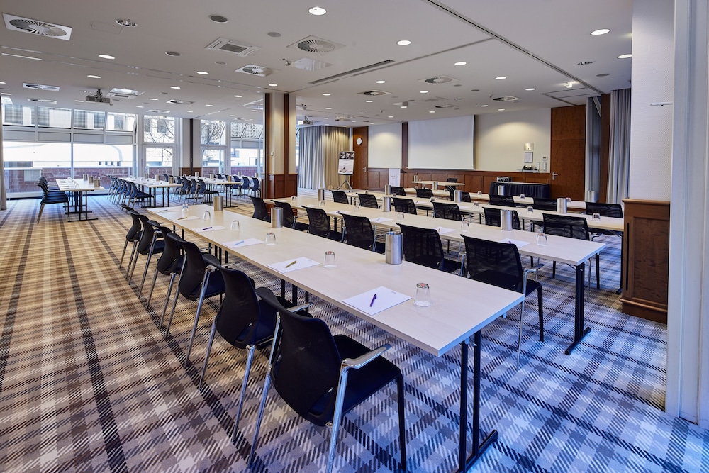 Mercure Severinshof Koeln City Hotel 41/48