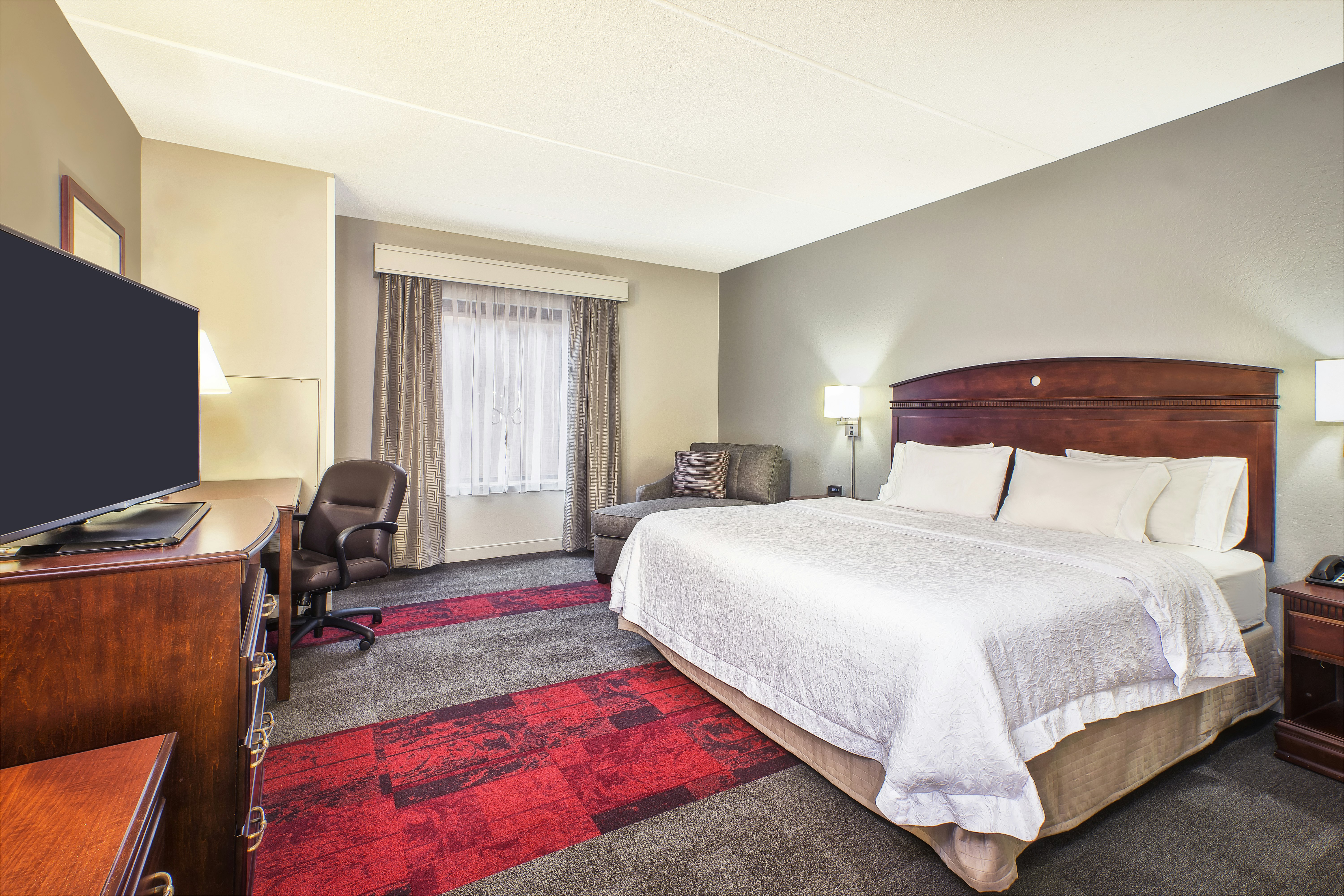 ROOM, KING BED, ACCESSIBLE