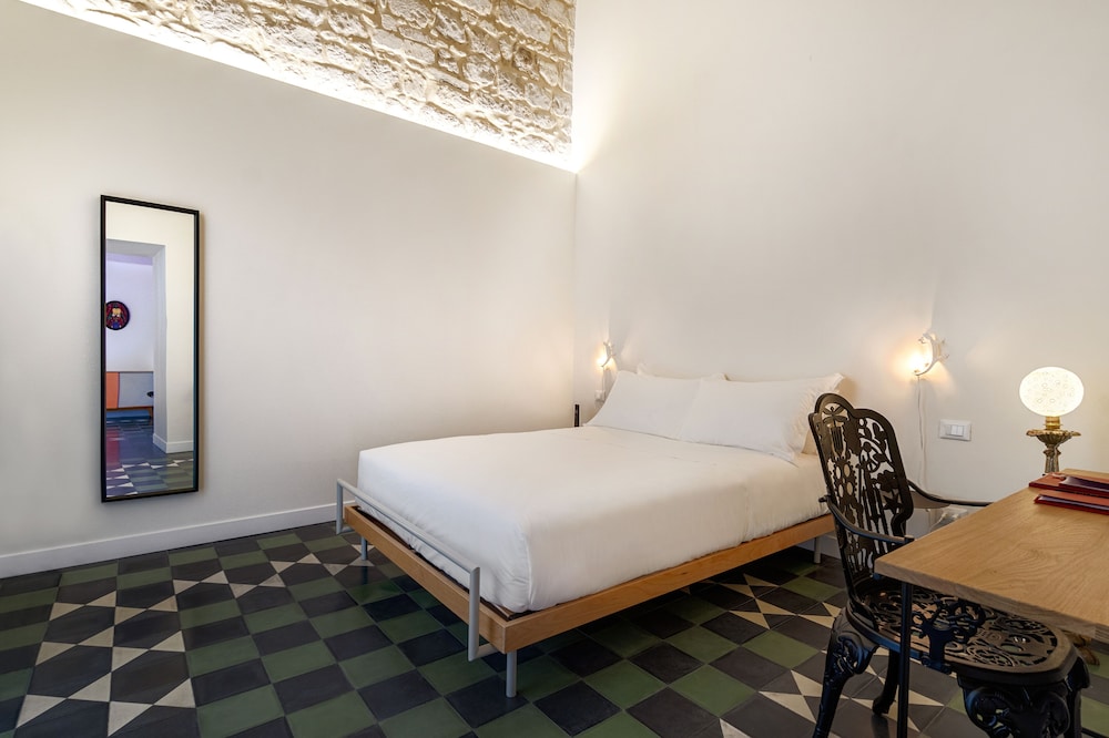 A.D.1768 Boutique Hotel 15/50