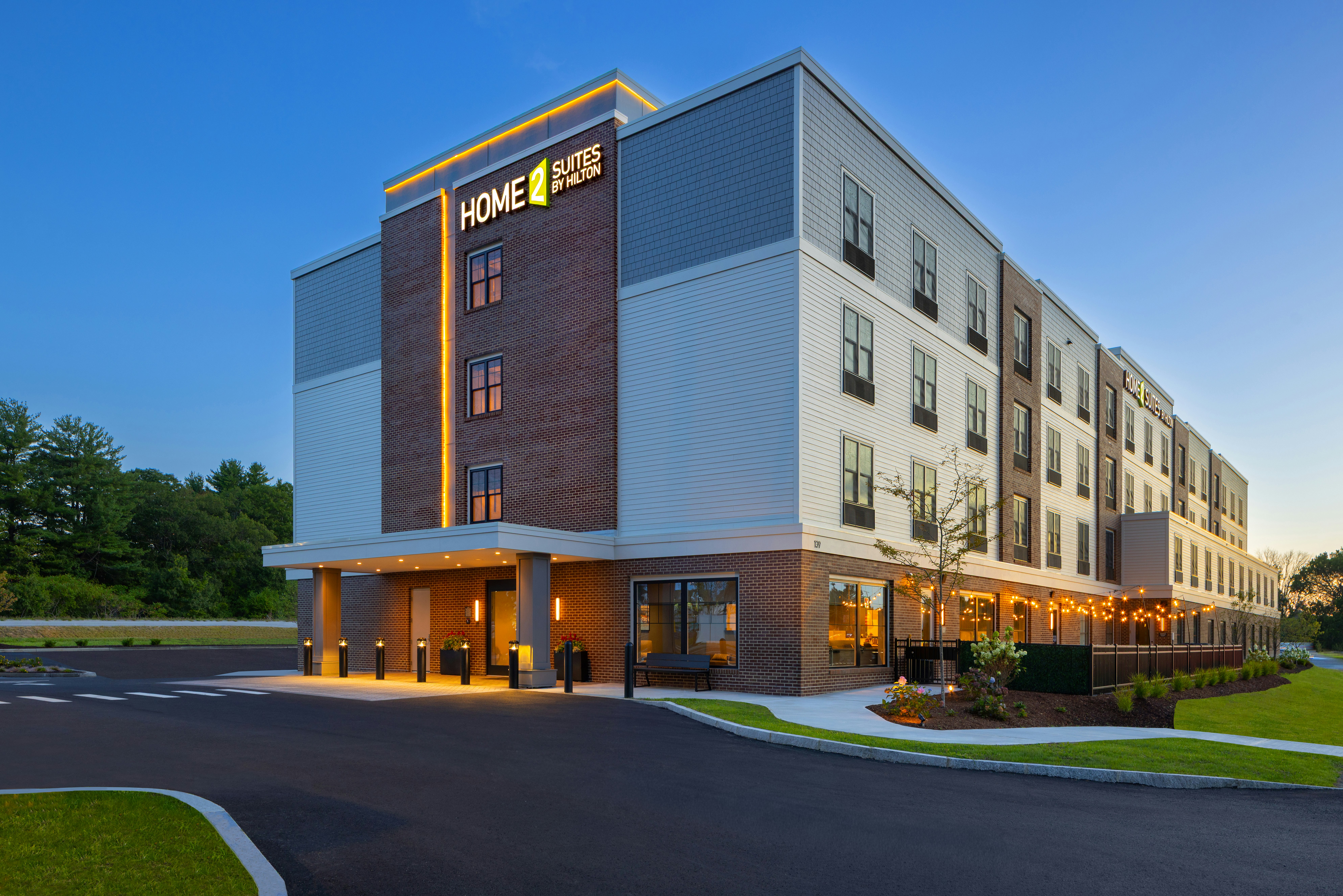 Home2 Suites by Hilton Kittery 40/41