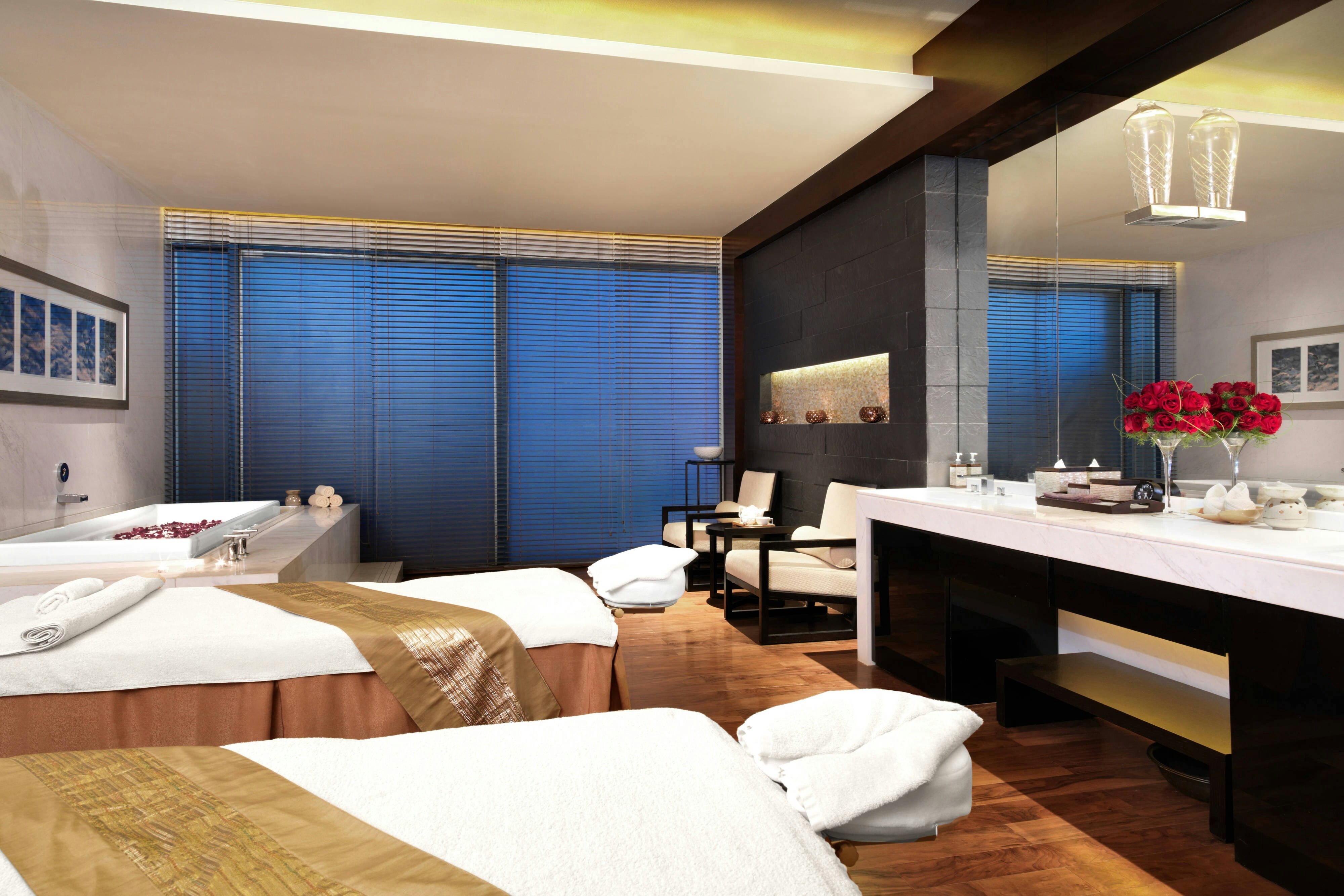 Four Points by Sheraton Guangzhou DongPu 10/50