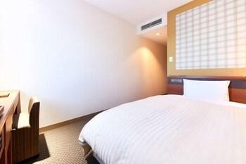 Semi Room, Single, Semi Double Bed