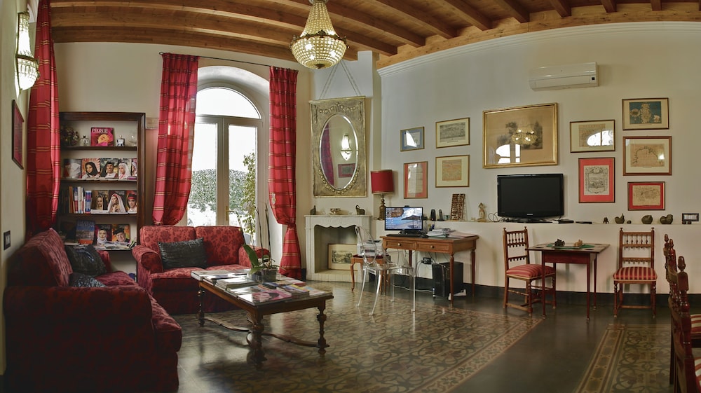 La Peonia Boutique B And B 30/43