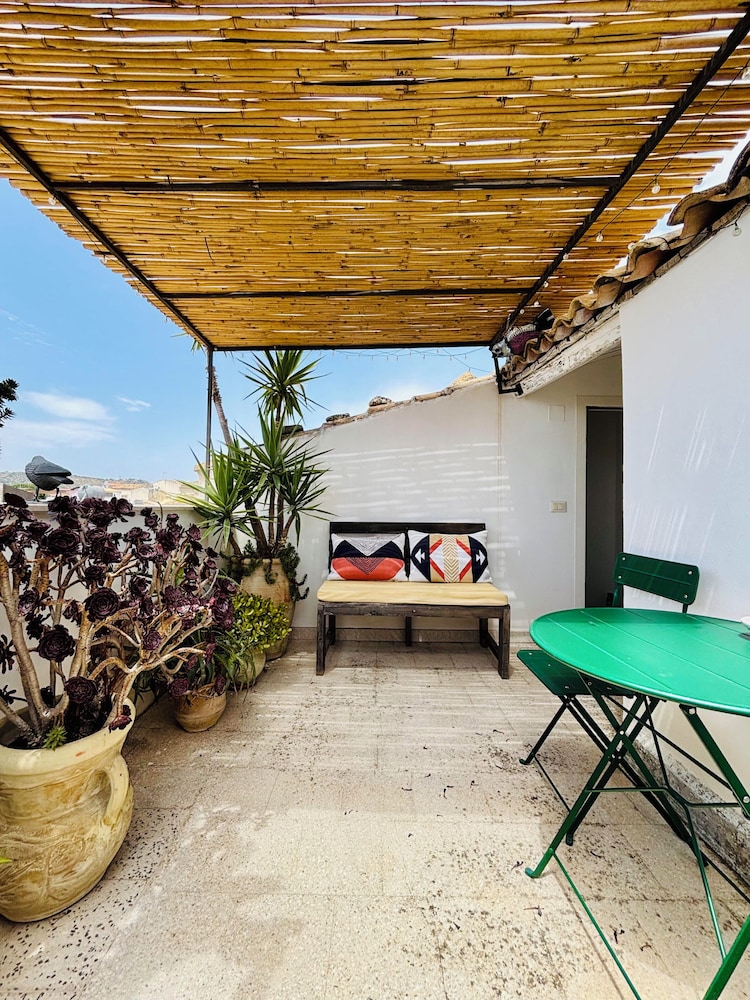 Casa Scianna Noto 40/49