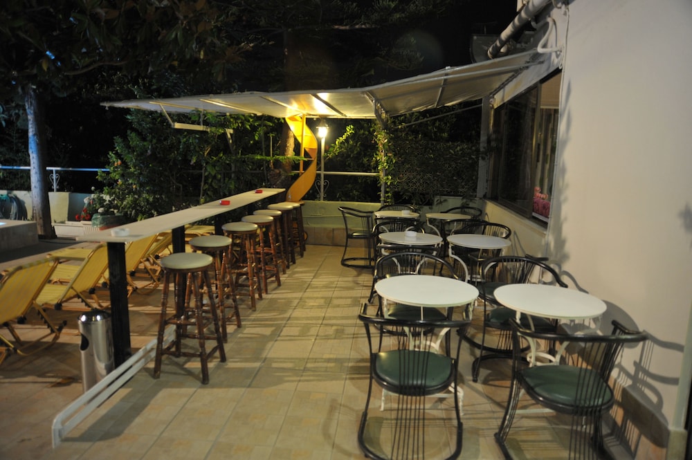 Anseli Hotel Apartments and Studios 19/33