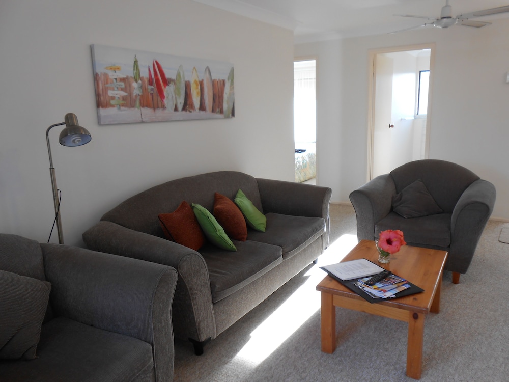 PENINSULAR MERIMBULA APARTMENTS 6/18