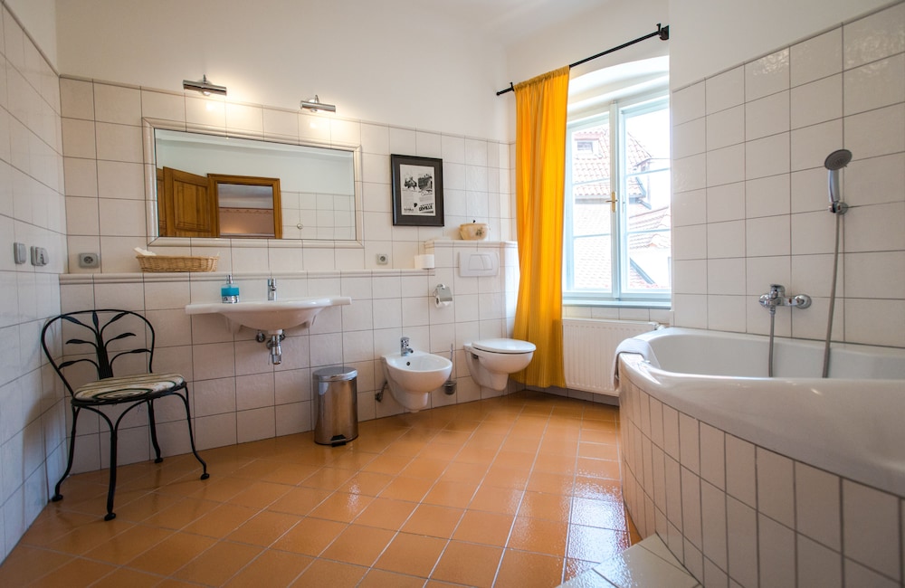 Hotel Leonardo 50/50