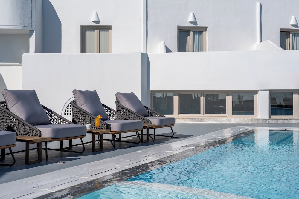 Santorini Palace Hotel 53/58