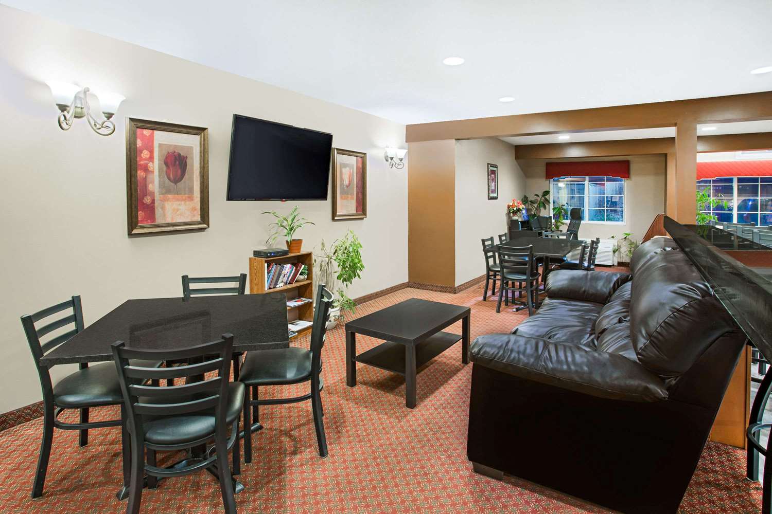 Microtel Inn Suites Holland Mi 12/18