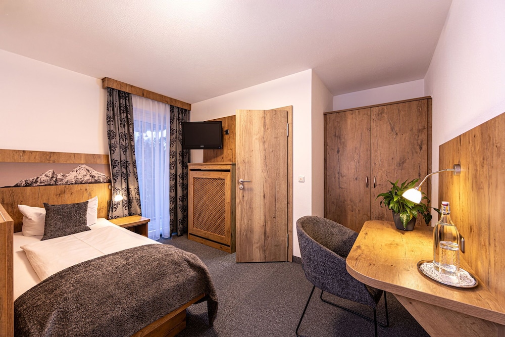 Hotel Alpina Ros Demming 18/46