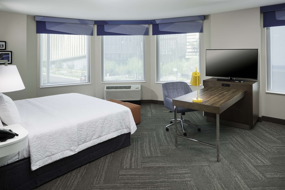 Hampton Inn Suites Phoenix Downtown 15/44