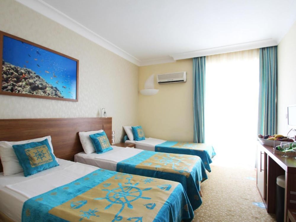 Miarosa Kemer Beach 15/73