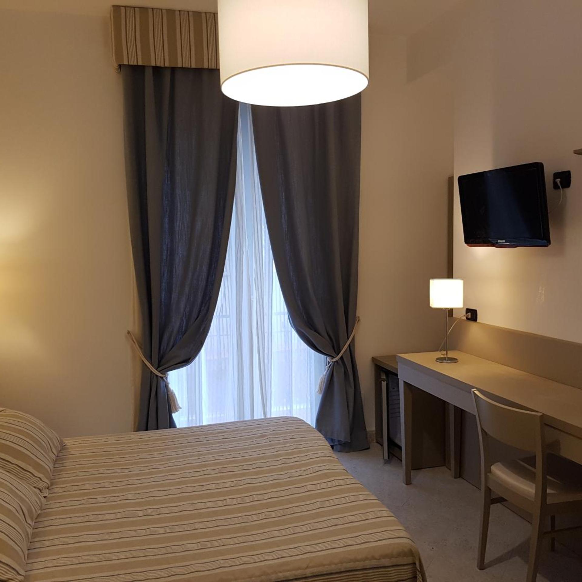 Albergo degli Amici 43/57