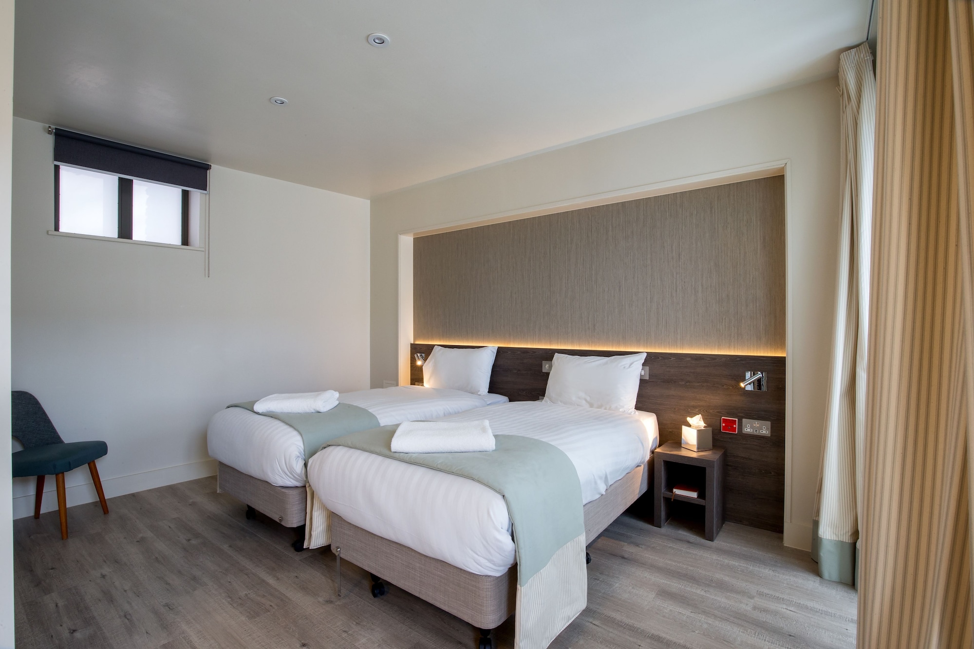 SUPERIOR, TWIN BEDS
