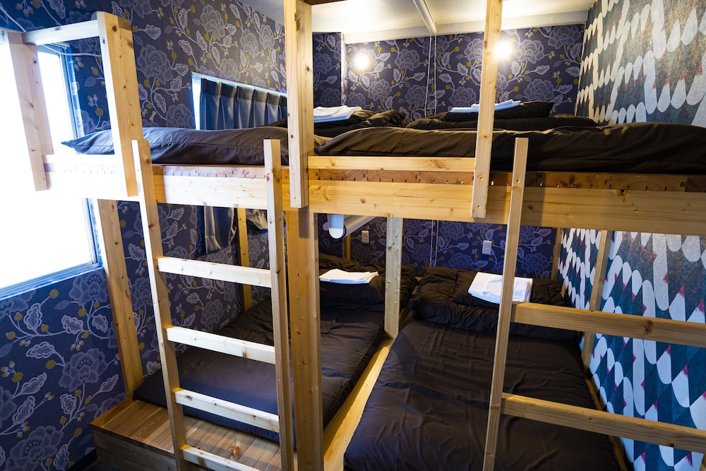 R Hostel Namba south 12/29