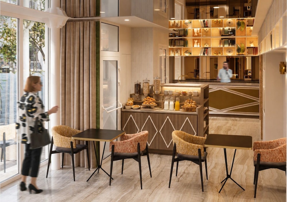 Hotel Maison Lenoir 57/68