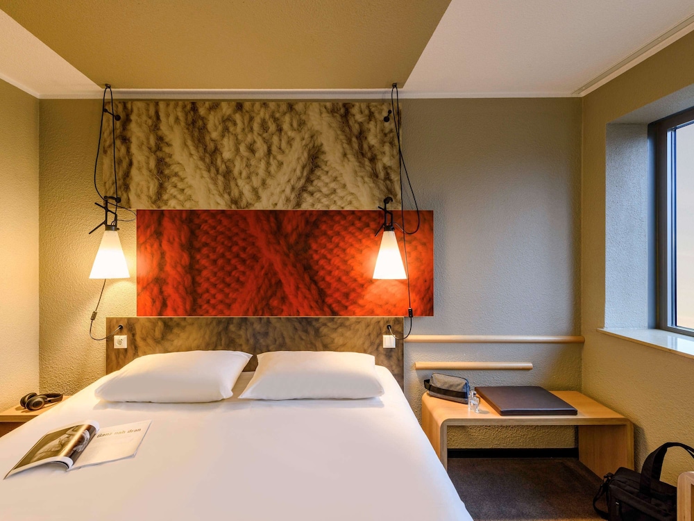 IBIS BERLIN MITTE HOTEL 22/73