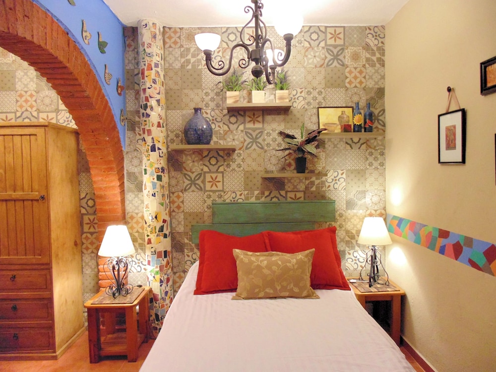 Coyotito Beds San Angel 6/86
