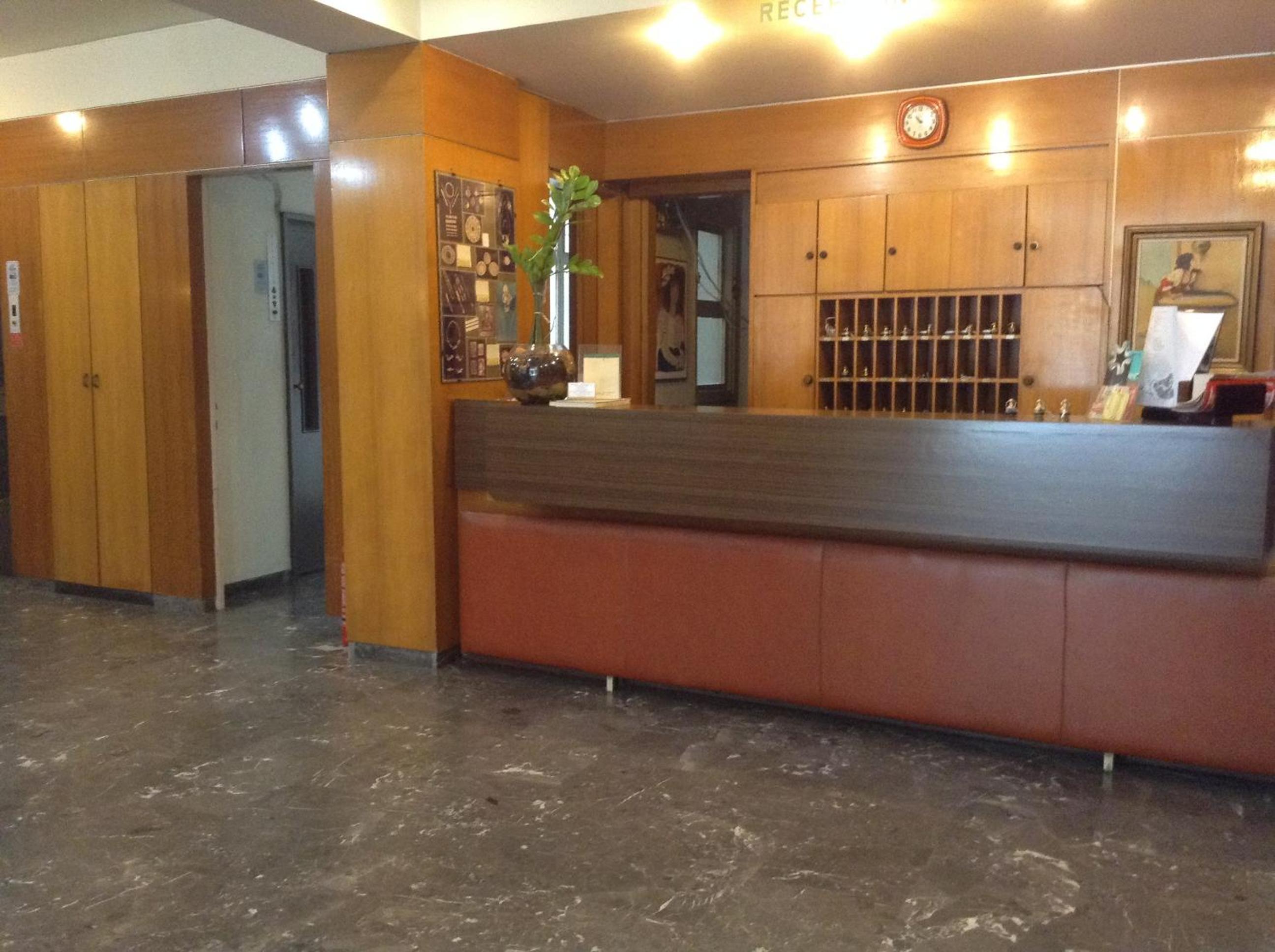 Electra Hotel 6/51
