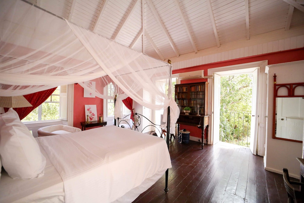 The Great House Antigua 7/32