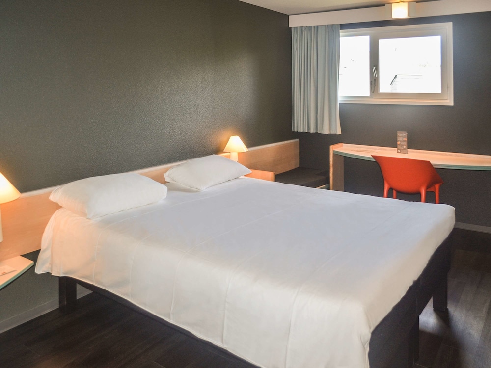 Ibis Rennes Beaulieu 14/68