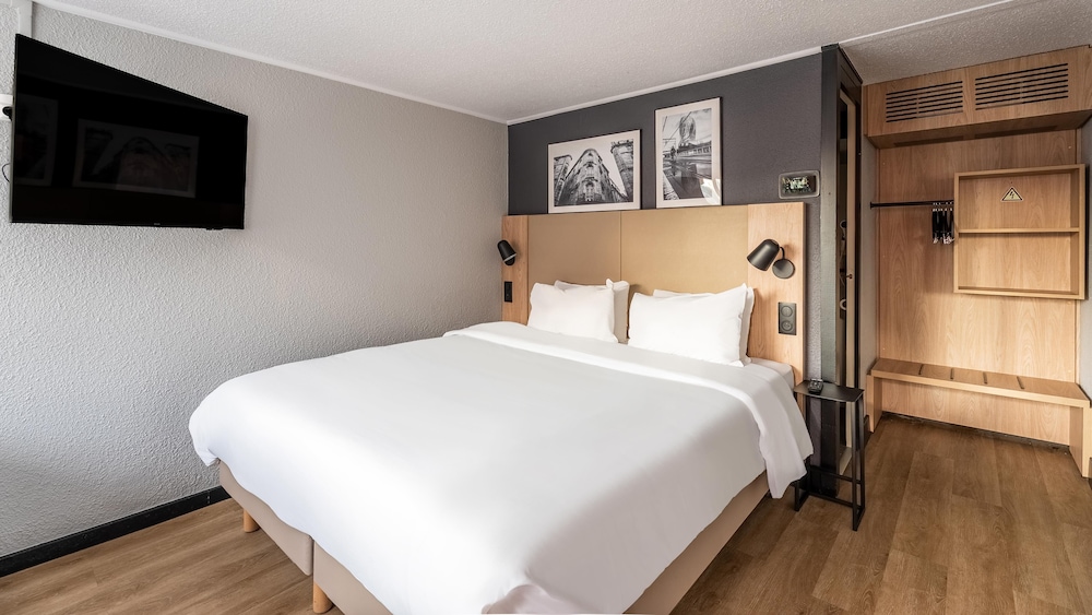Superior, King Bed
