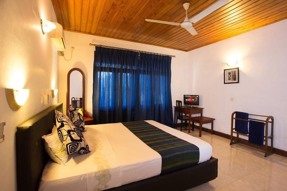 Tamarind Tree Inn 19/47