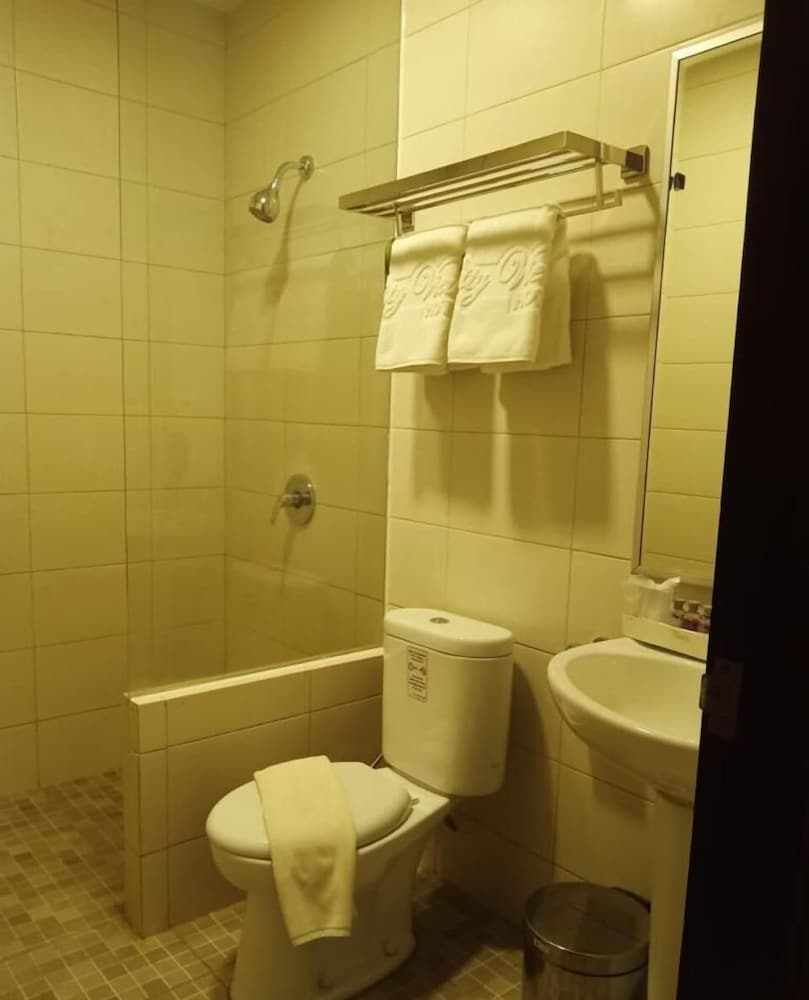 Ayla City Hotel 52/57