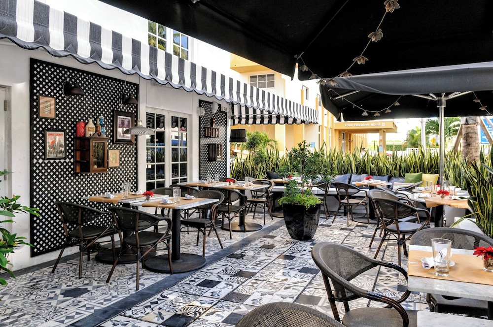 Hotel Croydon Miami Beach 58/75