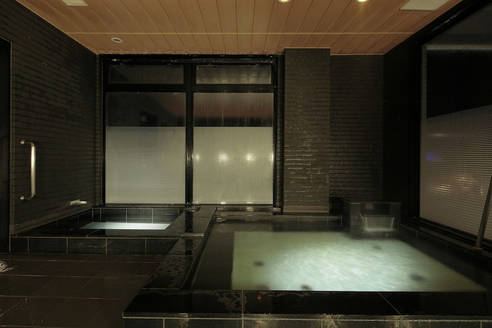 Candeo Hotels Kameyama 30/48