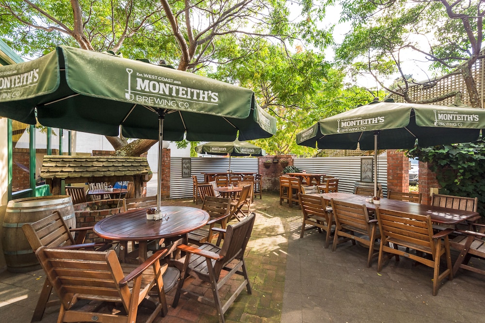 The Rutland Arms Inn 26/29