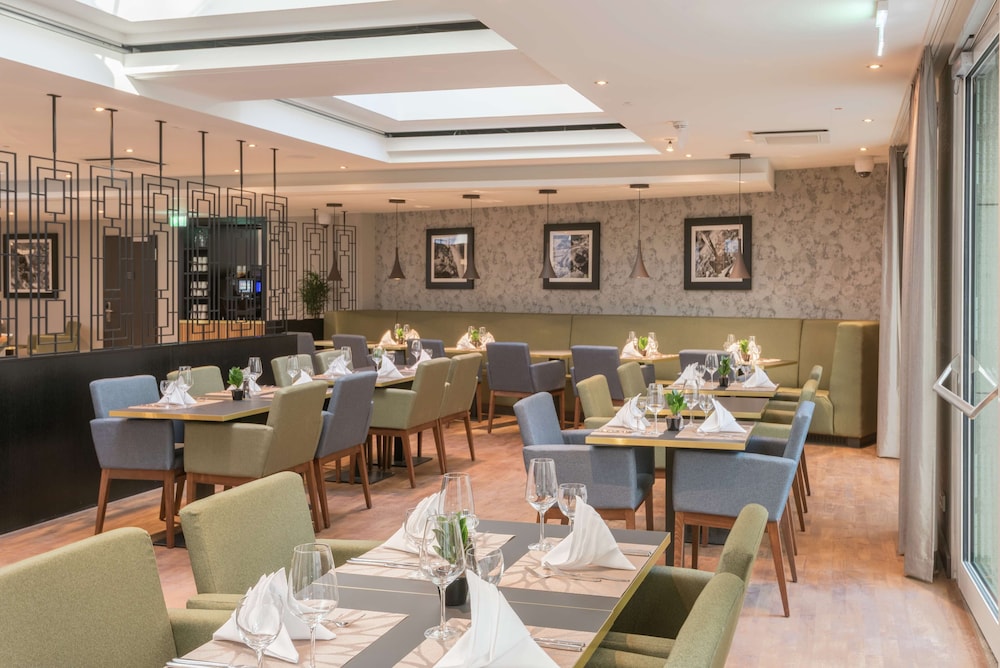 HILTON GARDEN INN FRANKFURT CITY CENTRE 41/56