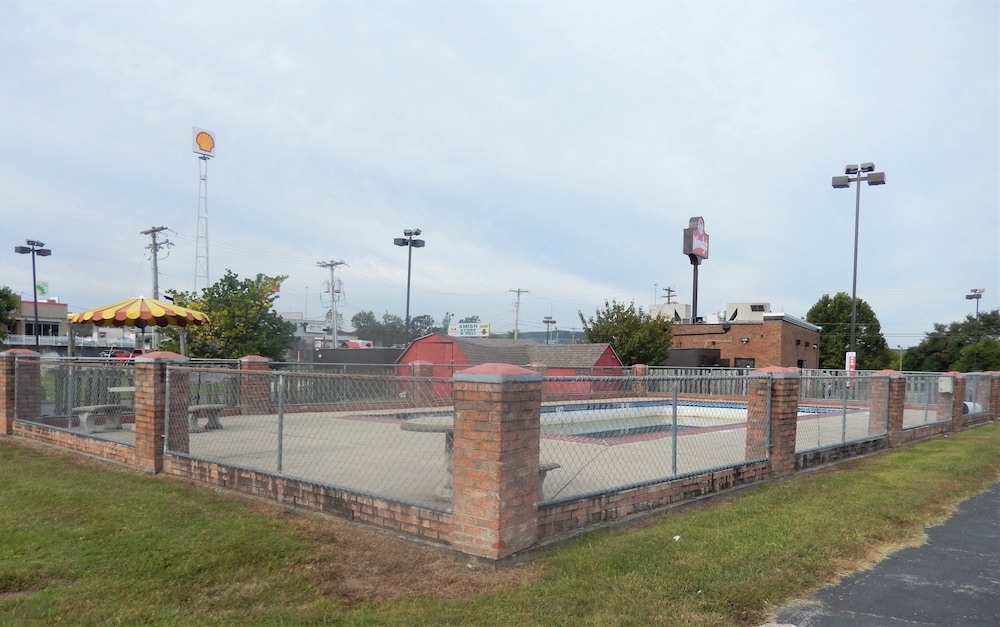 Red Roof Inn Berea 14/27