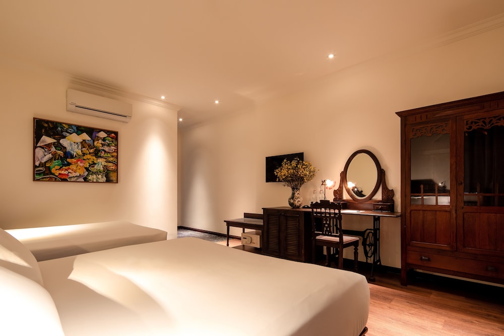 Amanaki Saigon Boutique Hotel 13/80