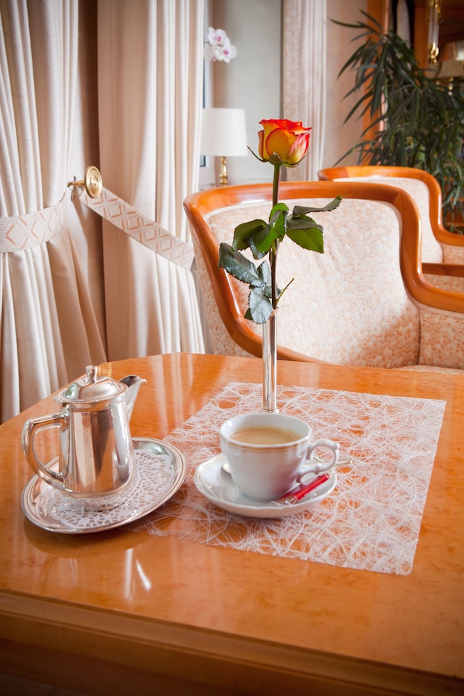 Kurhotel Roswitha 65/72