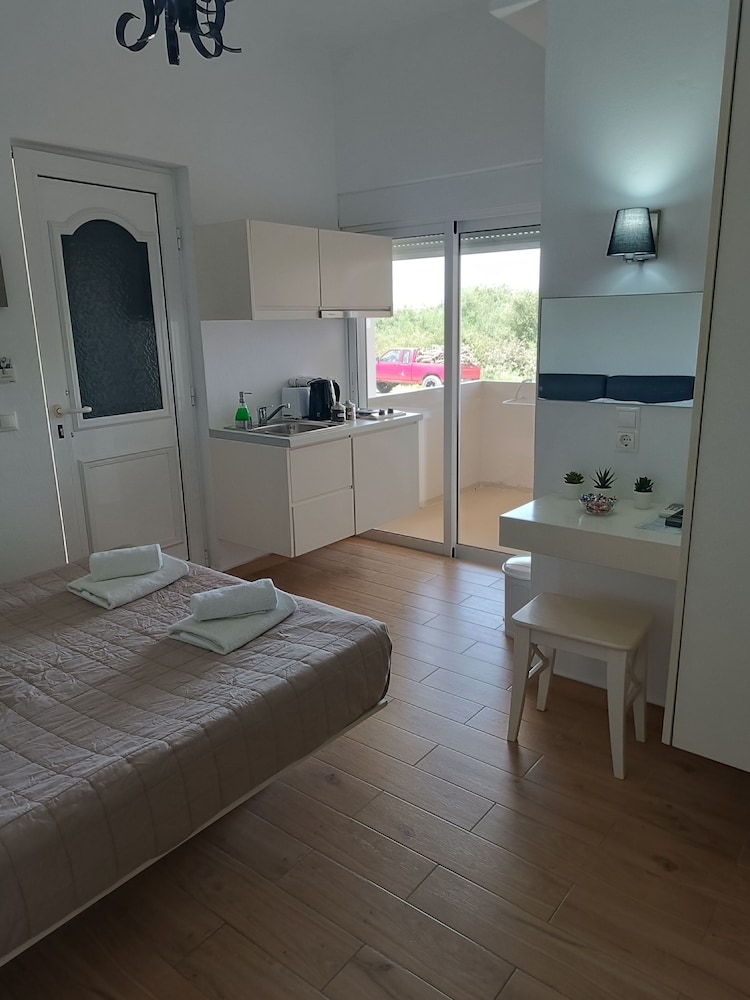Aestas Apts 37/50