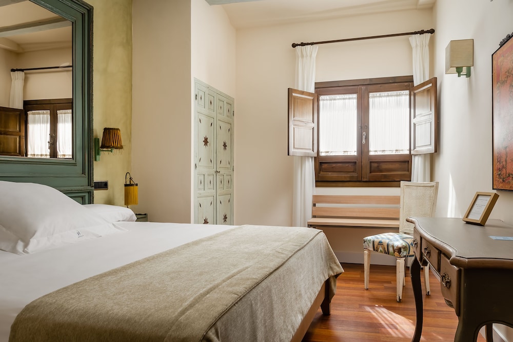 La Casona del Arco 17/60