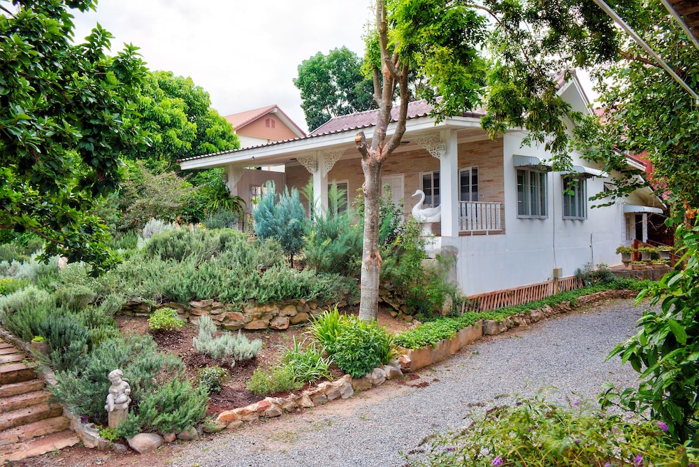 Rosemary House 42/50