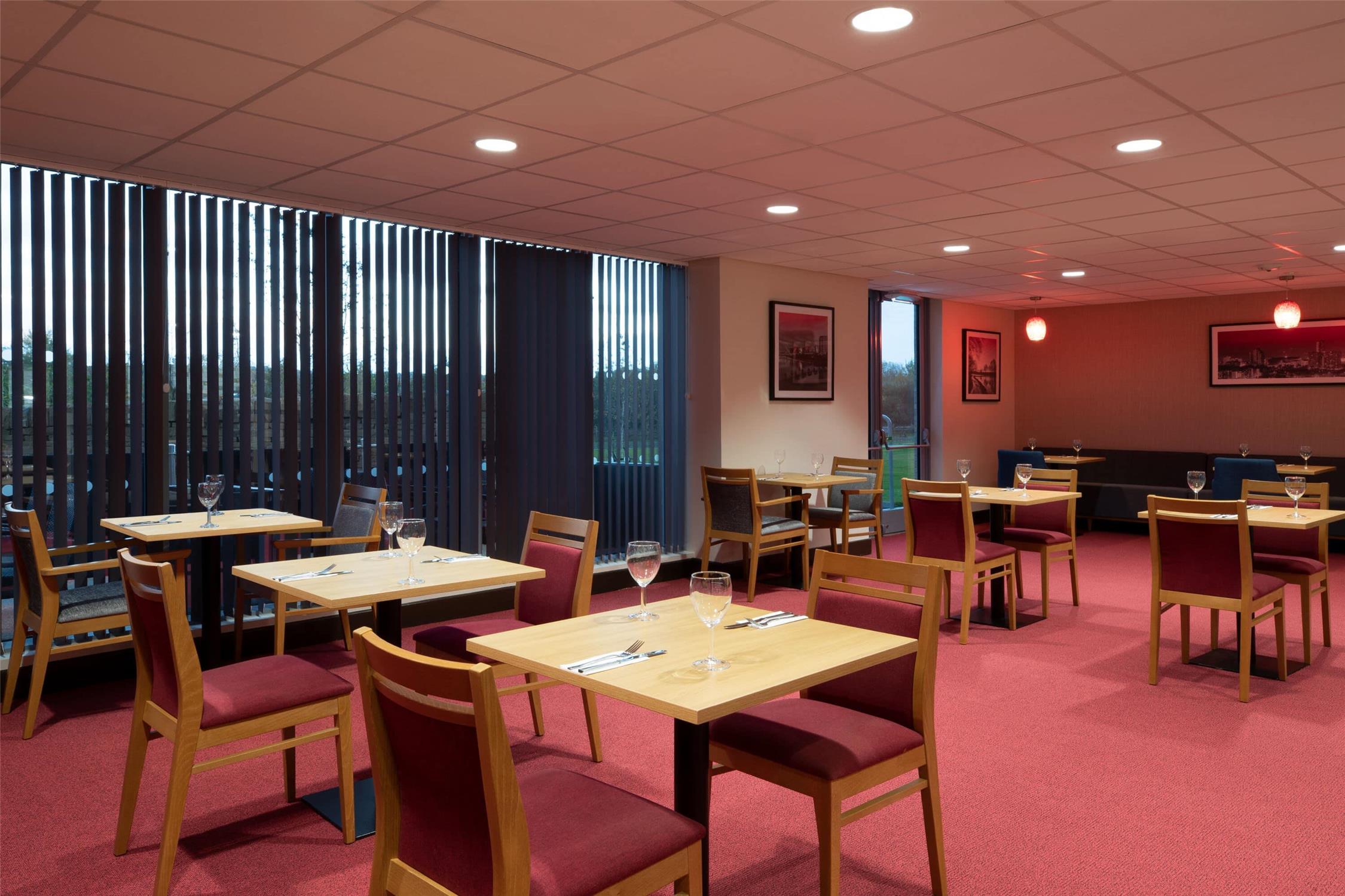 Ramada by Wyndham Leeds East 30/47