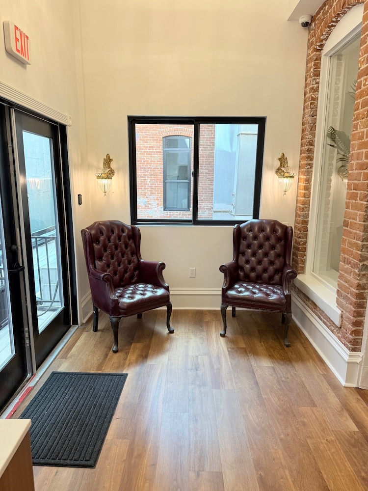 The Beau Hotel Downtown San Diego Gaslamp Quarter 30/50