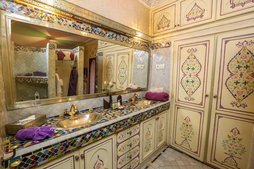 Riad Turquoise 3/81
