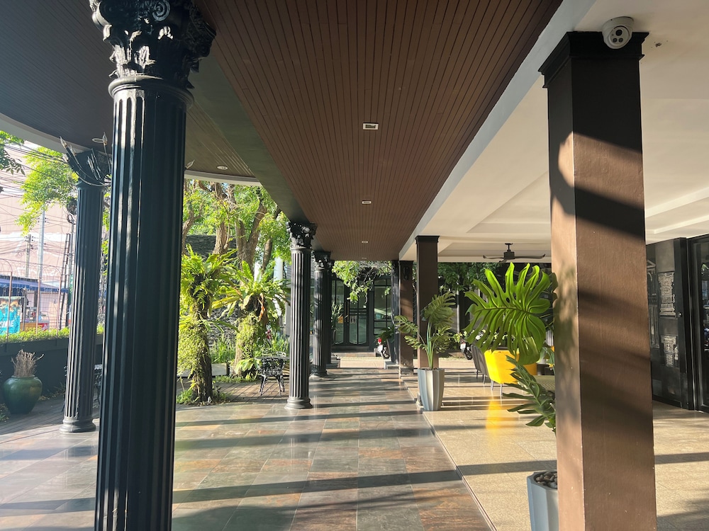 Prs Hotel 4/57