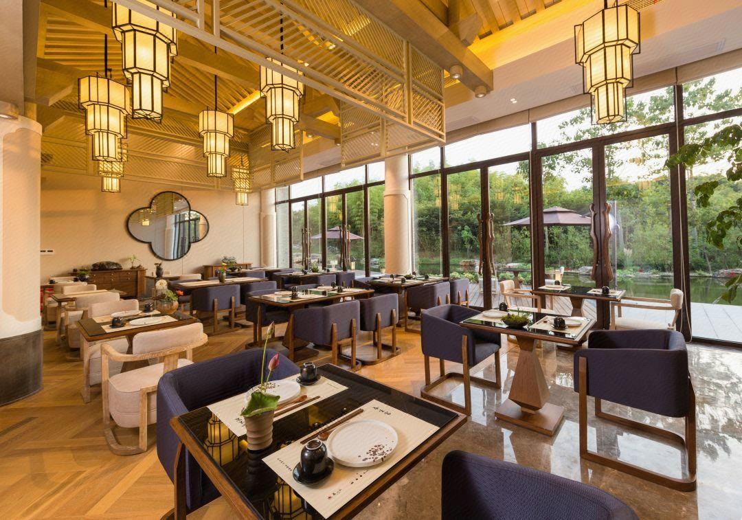 Hentique Resort & Spa 34/53